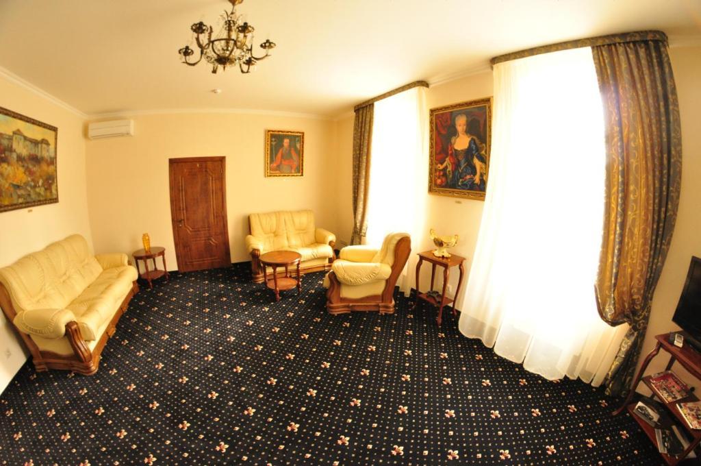Boutique Hotel Villa P Ujgorod Dış mekan fotoğraf