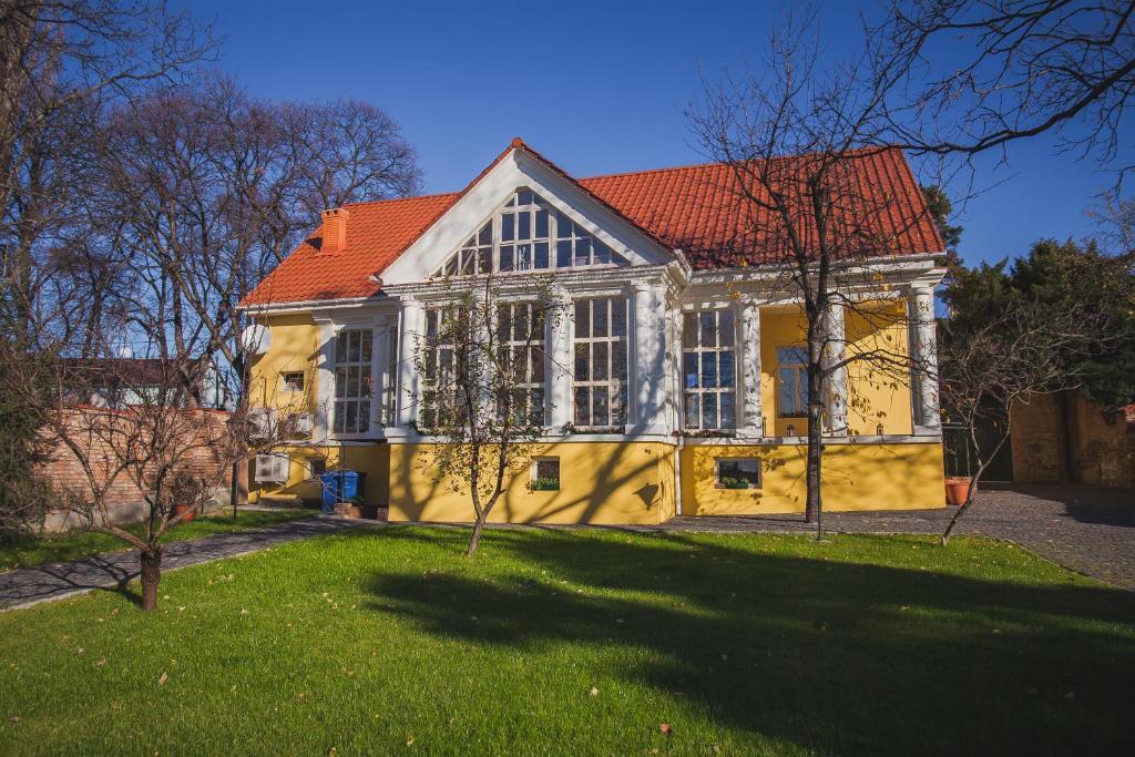 Boutique Hotel Villa P Ujgorod Dış mekan fotoğraf